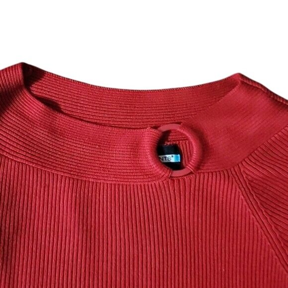 Red Ribbed Acrylic Short Sleeve Top With Unique Keyhole Neck Detail By Requireme - Picture 4 of 4